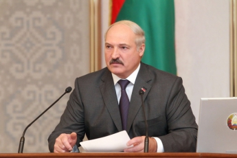 Лукашенко: я не верю в то, что Россия хочет "оттяпать" Восточную Украину