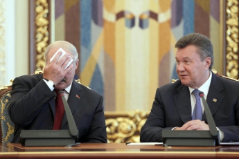 Лукашенко обвинил Януковича во всех трагических событиях в Украине