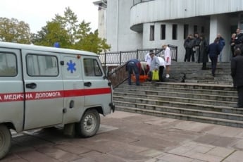 В Украине на избирательных участках произошло два смертельных случая