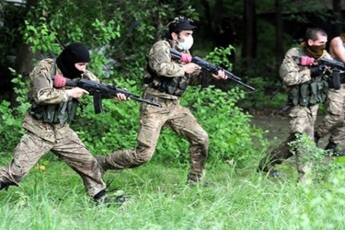 Российские наемники пытаются ворваться в Мариуполь: штурмуют блокпосты украинских военных