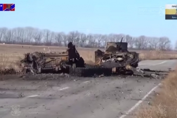 Боевики сняли на видео разбитую колонну ВСУ, прорывавшуюся к 32 блокпосту (ВИДЕО)