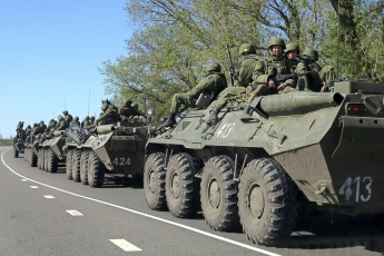 Россия продолжает перебрасывать к госгранице Украины войска - эксперт