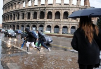 Штормовое предупреждение объявили в Риме