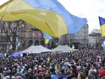 Патриотов зовут на Майдан принять участие в праздновании годовщины "Революції Гідності"