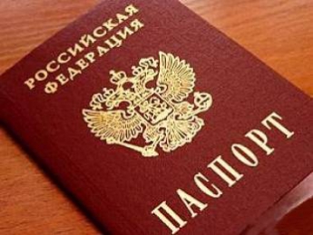 Крымчан с паспортами РФ обязали встать на воинский учет по российским законам