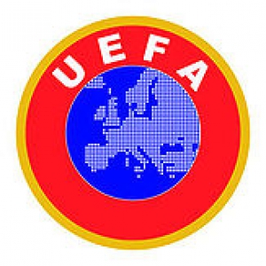 УЕФА наказал ФФУ штрафом, а "Арену Львов" - отсутствием болельщиков в одном секторе