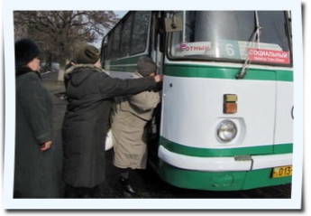 Автобус "Ветеран" не избавит водителей маршруток от перевозки льготников