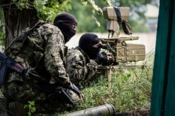 Между Мариуполем и Донецком уничтожены несколько блокпостов террористов
