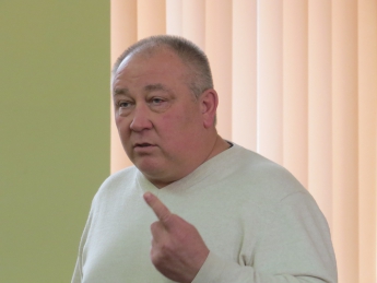 Депутат горсовета хочет отсудить у пенсионеров 50 тыс. гривен