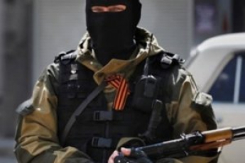 В Луганскую область прибыли 130 боевиков и бронетехника