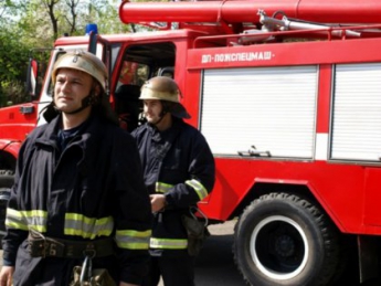 В пожаре в Днепропетровской области погибли четверо человек, среди них двое детей