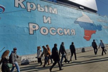 Большинство россиян не согласны платить за развитие Крыма (опрос)