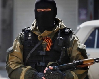 Боевики за пару часов 6 раз обстреляли позиции сил АТО, вблизи Енакиево зафиксирован беспилотник