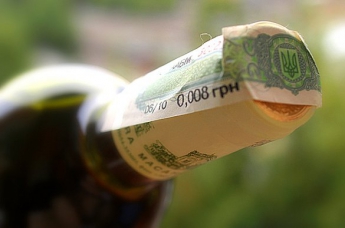 В Украине сегодня повышаются ставки акцизного налога на спиртные напитки - до 59,96 грн за 1 литр