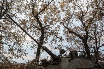 Террористы организовали в Донецке пункты раздачи боеприпасов