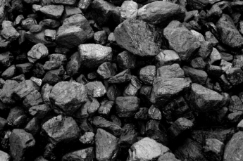 В Донецкой области задержаны пять грузовиков с углем