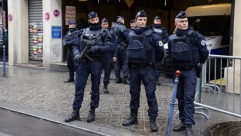 Глава МВД Франции прибыл к месту захвата заложников