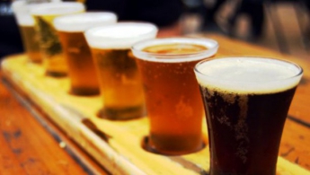 Более 50 человек скончались из-за отравления пивом