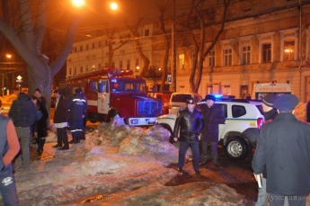 Взрыв в центре Одессы: в двух домах выбиты окна, перекрыто движение транспорта (фото)