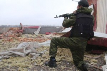 В районе Мариуполя боевики нанесли ряд огневых ударов по украинским позициям