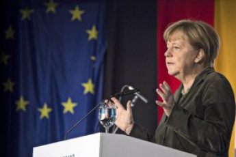 Меркель не уверена в успехе своей поездки к Путину