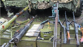 Украинские бойцы уничтожили склад боеприпасов террористов