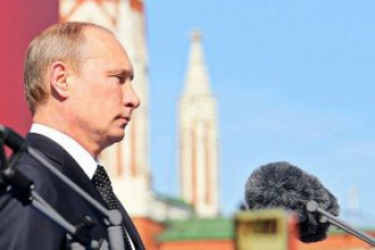 В Кремле растет раскол: "силовики" пытаются "выжить" друзей Медведева