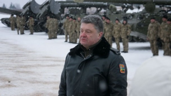 Порошенко присвоил звание Героя Украины командиру, который защищал Дебальцево
