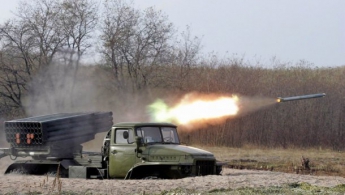 Боевики накапливают боеприпасы, несмотря на разговоры об "отводе тяжелой артиллерии"