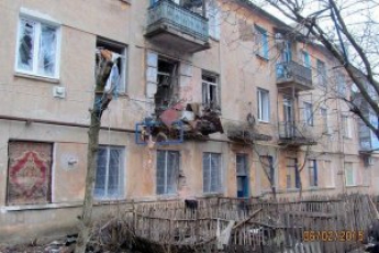 Боевики продолжают артобстрелы Попасной, разрушен дом - Москаль