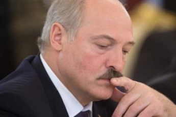 Лукашенко считает, что ЕС и Россия хотят "захватить" Беларусь