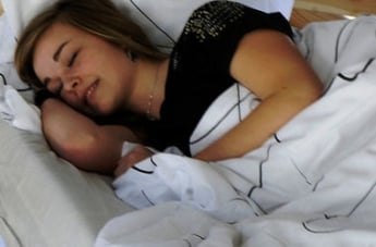 Любители долгого сна рискуют стать жертвами инсульта – исследование