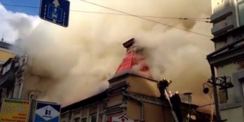 В центре Киева горит ресторан: погибли двое спасателей (видео)