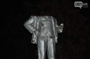 Ленин без головы (фото)