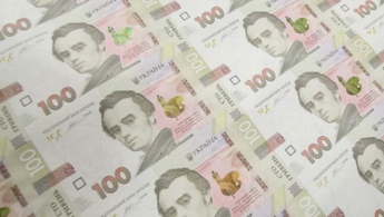 Новые сто гривен появятся в обращении уже в понедельник