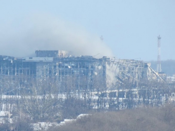 Из-под завалов Донецкого аэропорта достали около 100 тел украинских военных, - ОБСЕ