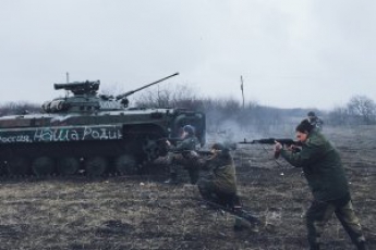 Под Донецк переброшены около 100 единиц военной техники