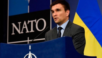 Украина завершила отвод тяжелой техники от линии соприкосновения, — Климкин