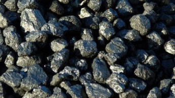 Боевики "фурами" вывозят уголь в РФ, в документах указывают, что "уголь из Украины"