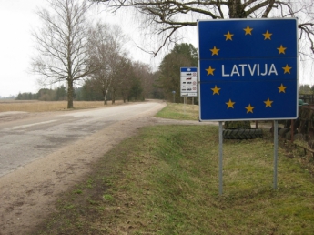 Латвия укрепит границу с Россией