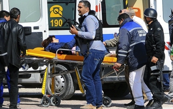 Число жертв нападения террористов в Тунисе увеличилось