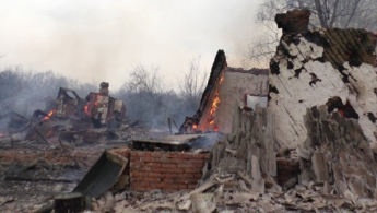 В селе на Черниговщине сгорело более 20 зданий из-за возгорания сухой травы