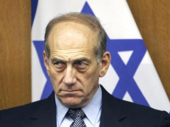 Бывшего главу правительства Израиля признали виновным во взяточничестве