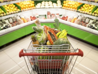 Цены на продукты питания в торговых сетях необоснованно завышены на 20-30% - АМКУ