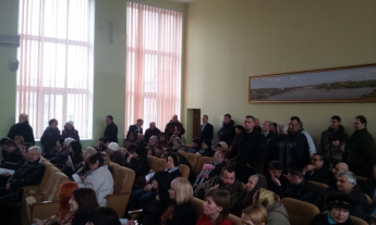 Депутаты включили в повестку дня обращение к Президенту и ВР