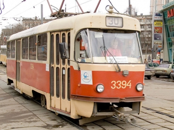 Трамвайные пути в Луганске вывозят в неизвестном направлении, - жители города