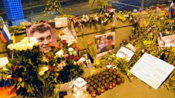 В Москве снова напали на мемориал памяти Немцова. Есть пострадавшие