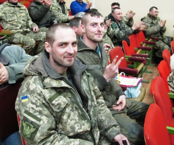 Некоторые местные "герои" позорят имя украинского военного, - доброволец ВСУ
