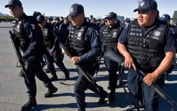 Мексика: 15 полицейских погибли при нападении наркомафии