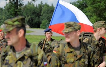 Генштаб Чехии назвал ИГ и Россию одними из ключевых угроз миру